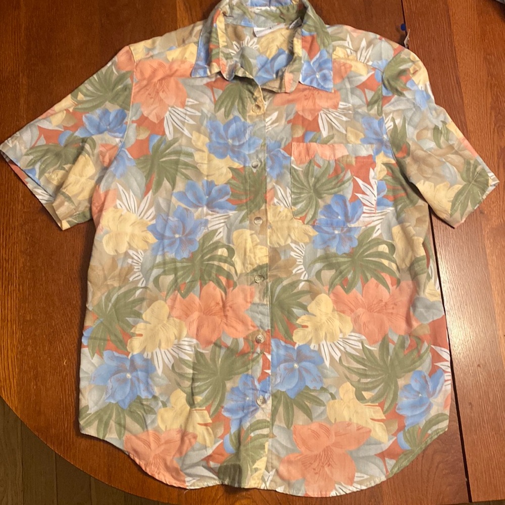 Hawaiian button up